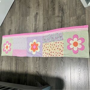 HOME TRENDS for Kids Valance
Patchwork Appliqué Floral 58.5”X14”